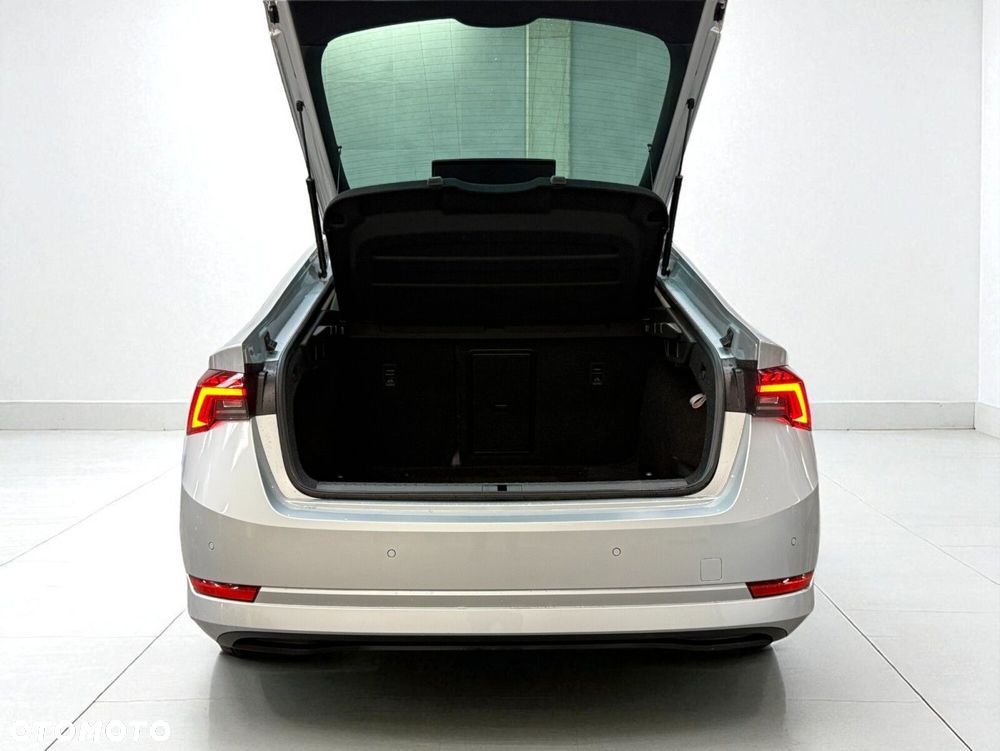 Skoda Octavia 1.5 TSI ACT Ambition - 11