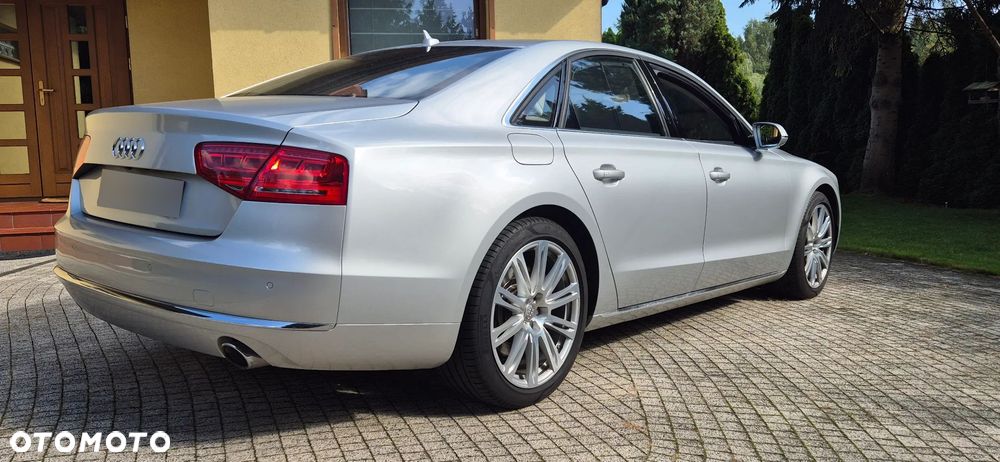 Audi A8 - 6