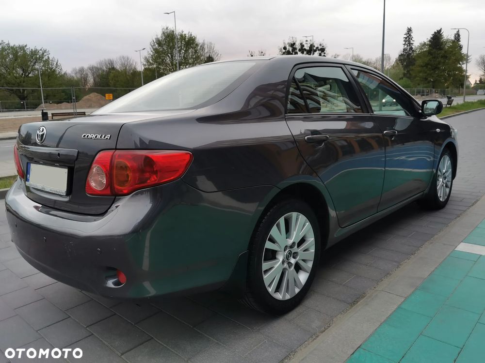 Toyota Corolla 1.6 Luna - 4