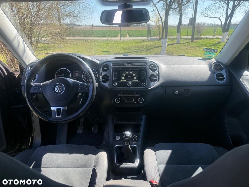 Volkswagen Tiguan 2.0 TDI DPF BlueMotion Technology Sport & Style - 10