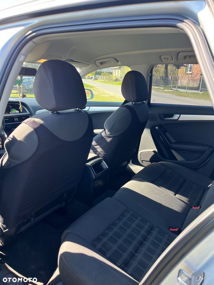 Audi A4 Avant 2.0 TDI - 15