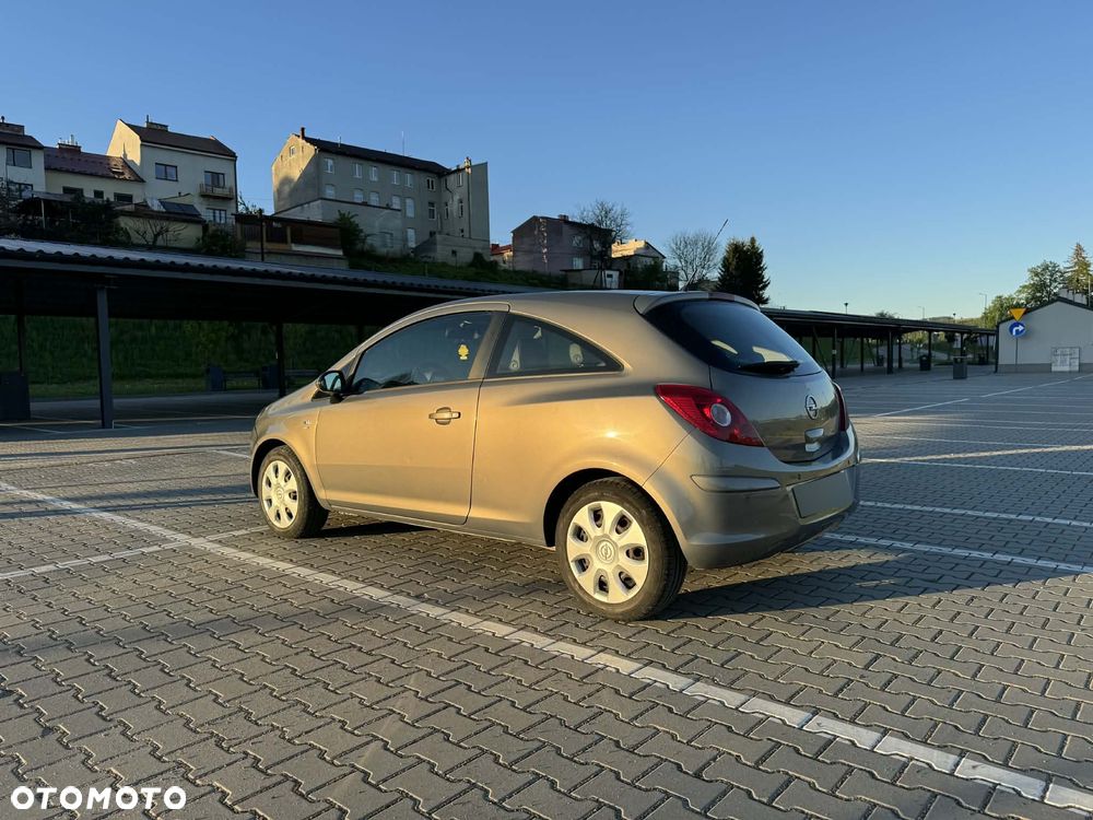 Opel Corsa 1.4 Enjoy - 2