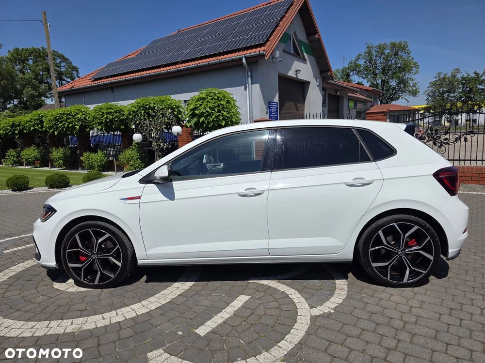 Volkswagen Polo - 8