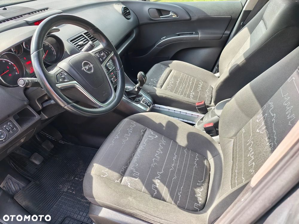 Opel Meriva - 14