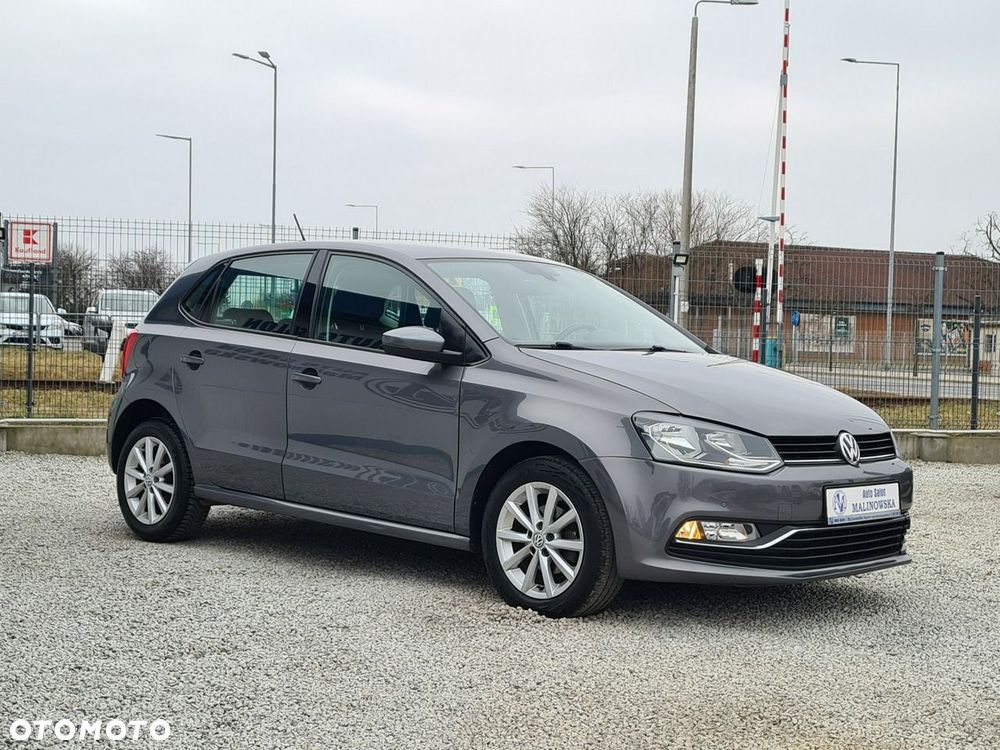Volkswagen Polo 1.4 TDI Blue Motion Technology Lounge - 9