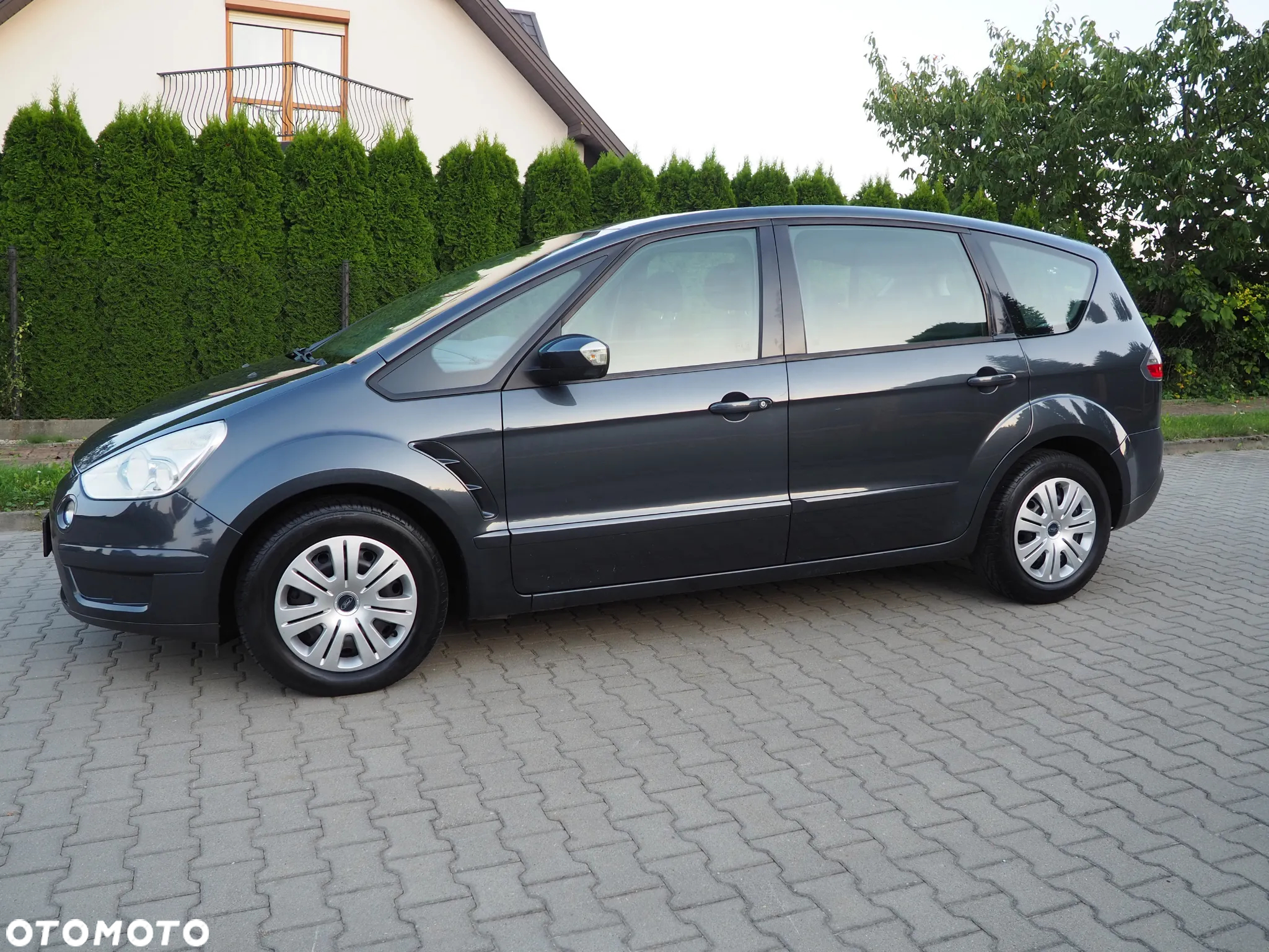 Ford S-Max - 7
