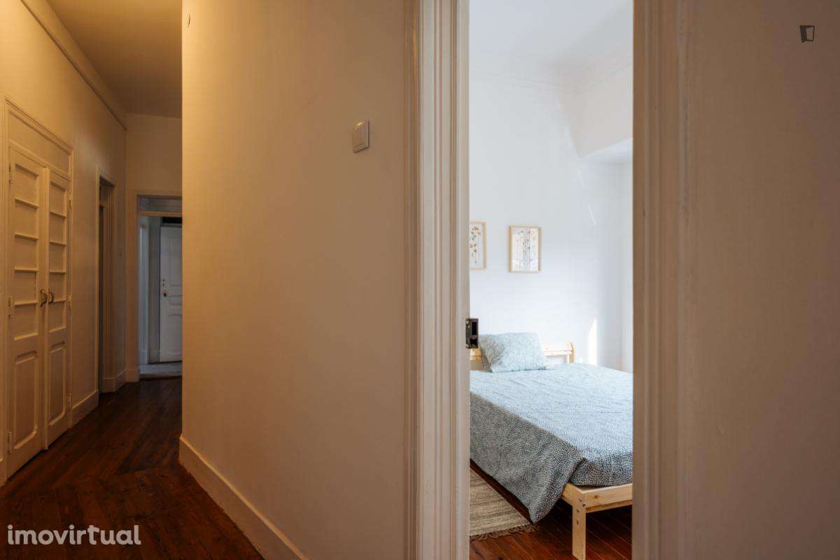 Quarto - localizado em Penha de França Lisbon - Grande imagem: 2/43