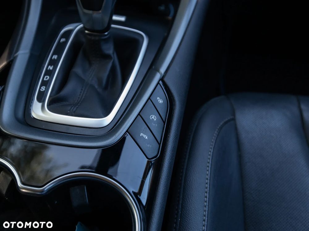 Ford Mondeo 2.0 EcoBoost STart-Stopp Autom Titanium - 28