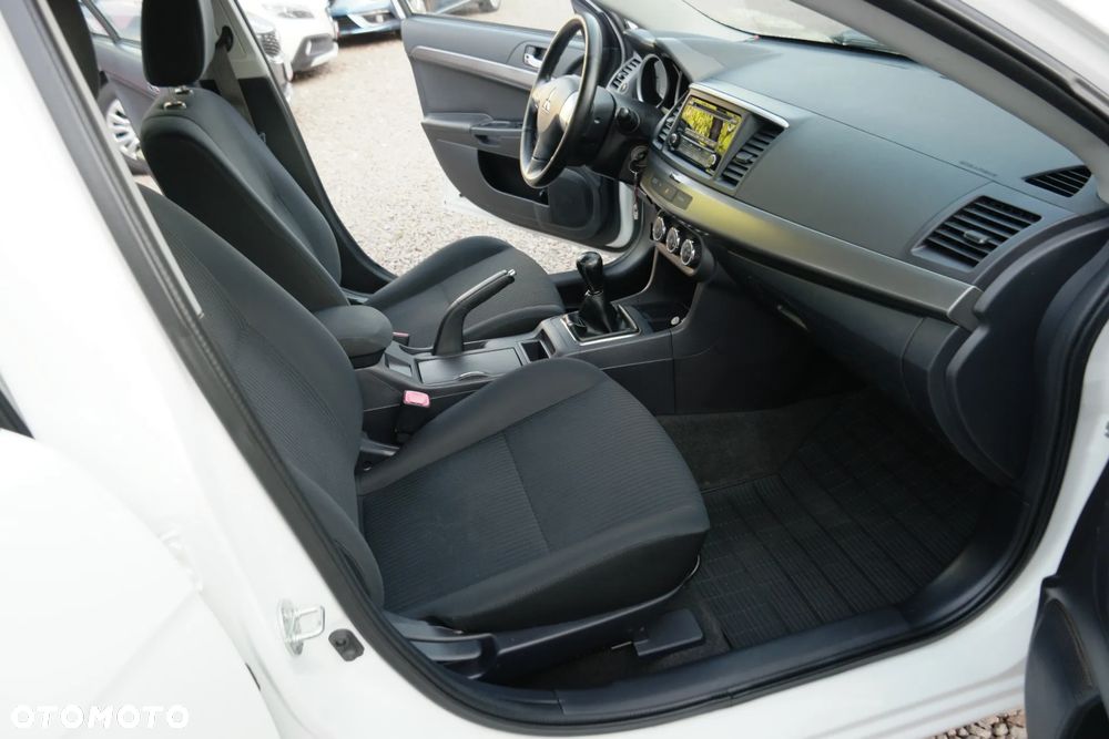 Mitsubishi Lancer - 23