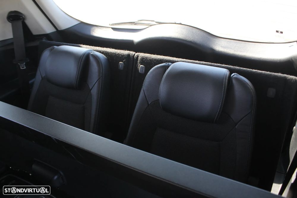 Ford S-Max 1.8 TDCi Titanium 7L - 39
