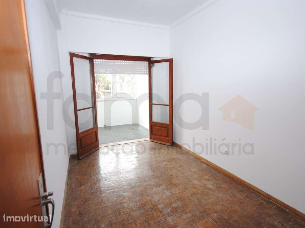 Apartamento T2 para Remodelação Total - Oeiras - Grande imagem: 3/22