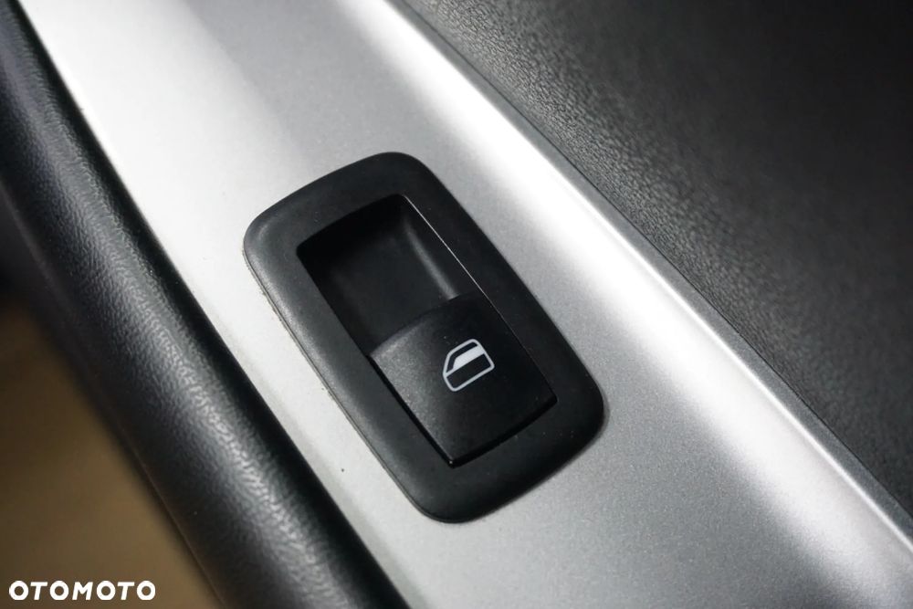 Fiat Freemont 2.0 Multijet 16V DPF Automatik Allrad Urban - 24