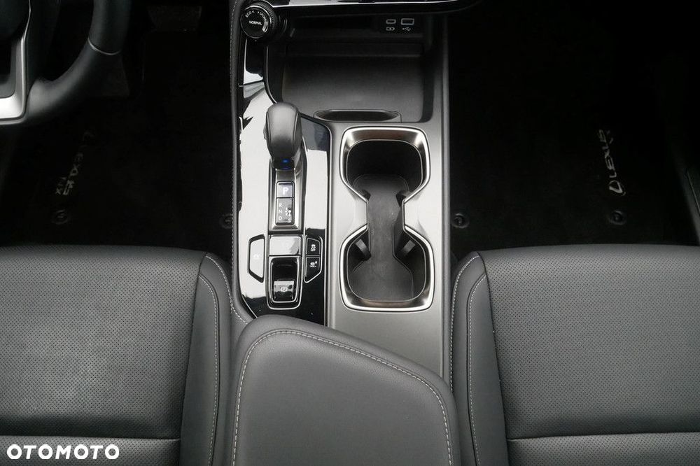 Lexus NX - 11
