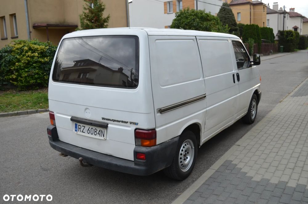 Volkswagen Transporter - 11