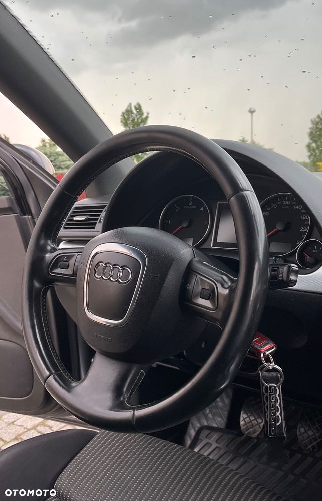 Audi A4 Avant 2.0 TDI - 8
