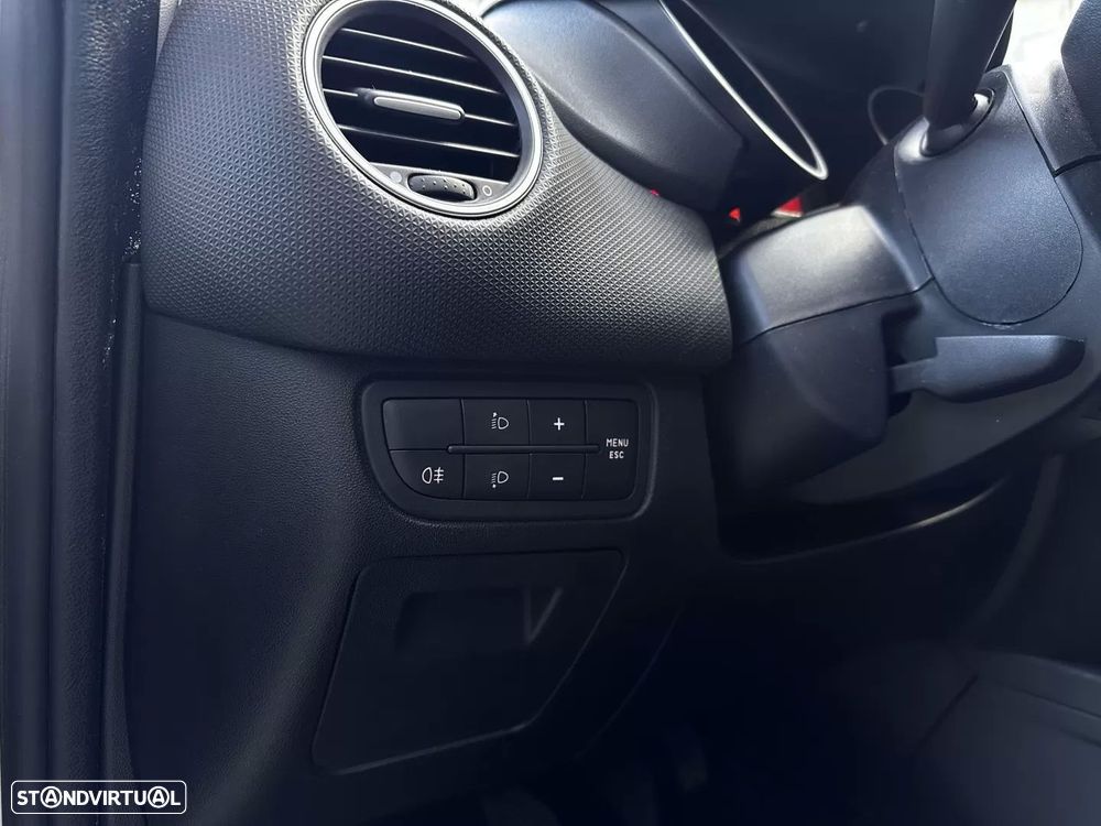 Fiat Punto 1.2 Young S&S - 13