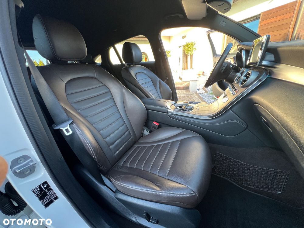 Mercedes-Benz GLC - 9