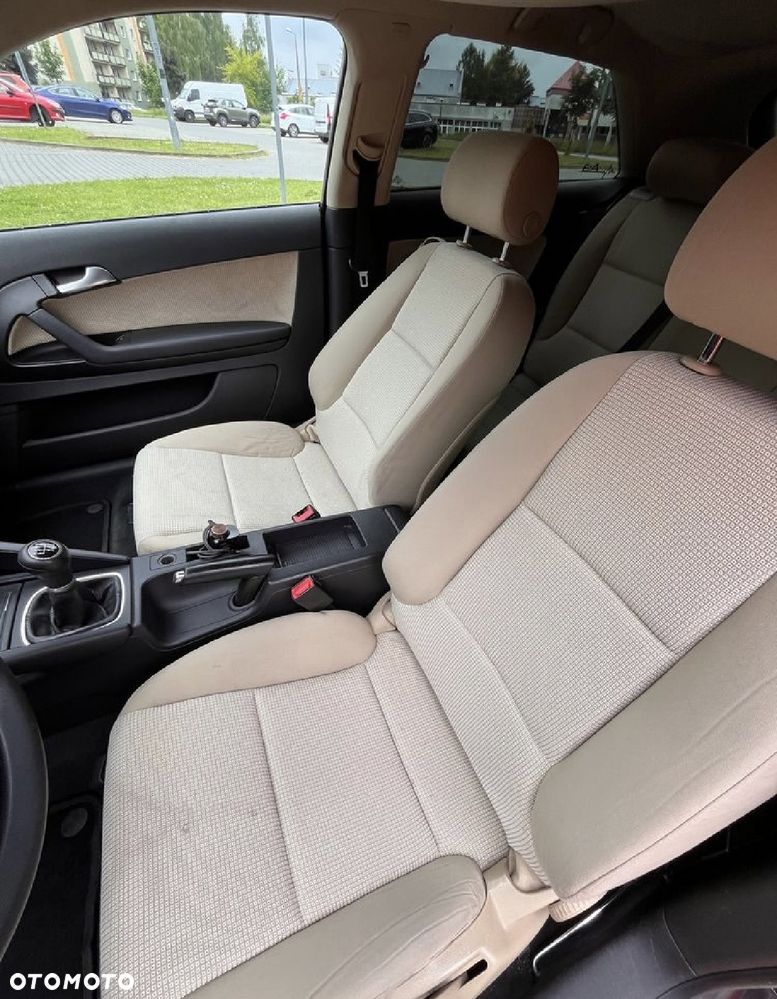 Audi A3 3-drzwiowe 2.0 FSI Ambiente - 9