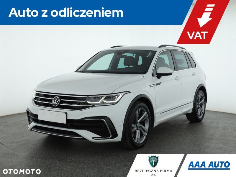 Volkswagen Tiguan - 1