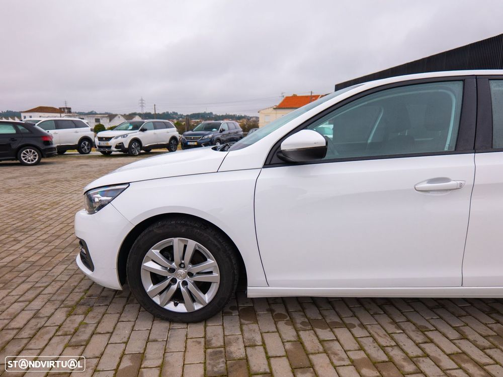 Peugeot 308 1.5 BlueHDi Business Line - 4