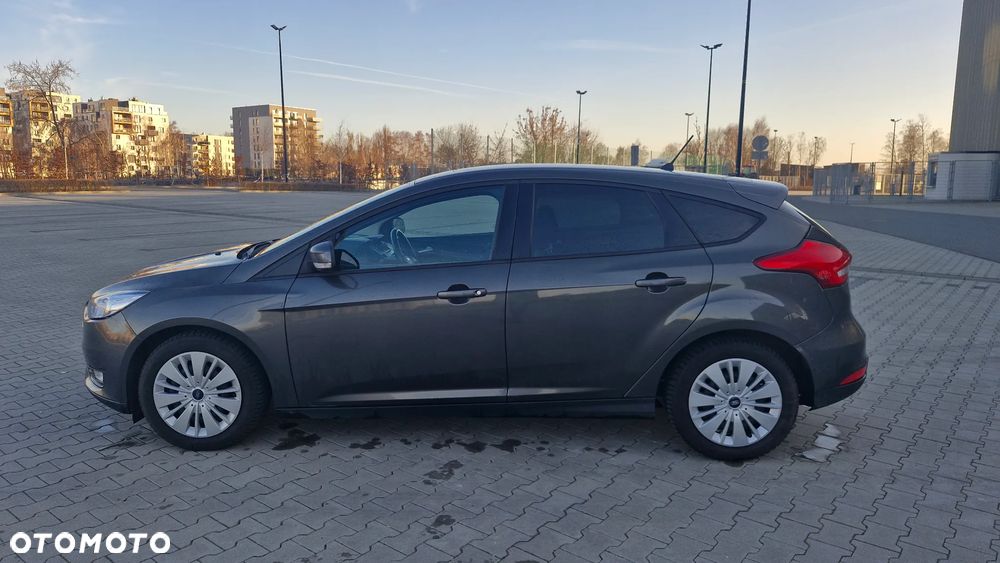 Ford Focus 1.6 Trend - 4
