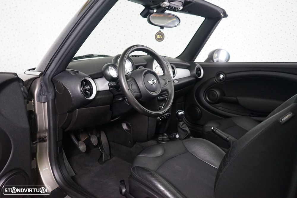 MINI Cabrio Cooper D - 14