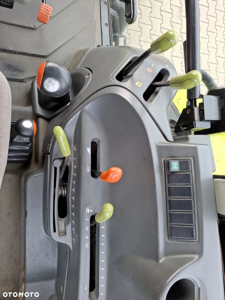 Claas Axos 340C - 18