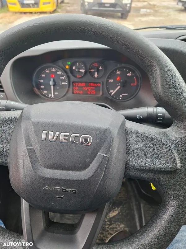 Iveco DAILY 35S14H-Carosare BOX IZOLAT TIP SNACK - 10