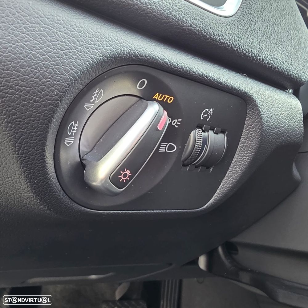 Audi Q3 2.0 TDI quattro S-line S-tronic - 19