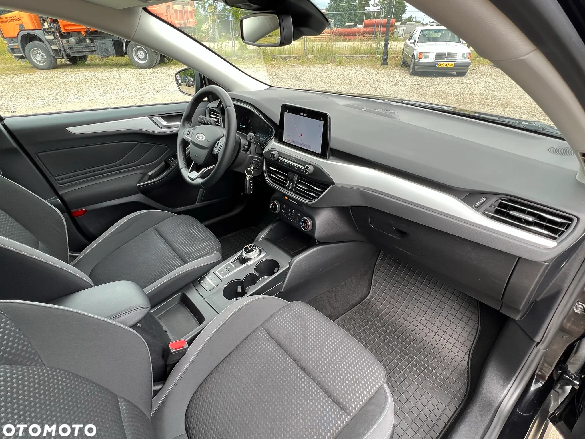 Ford Focus - 21