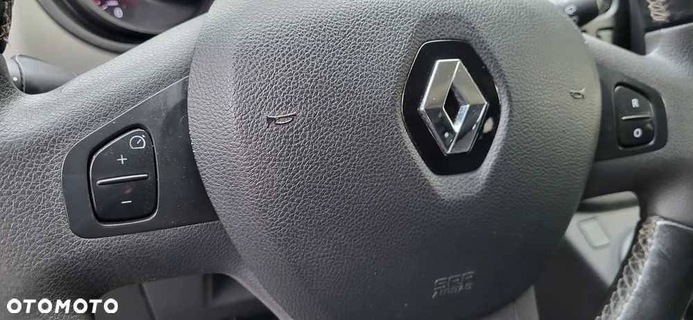 Renault Trafic - 16