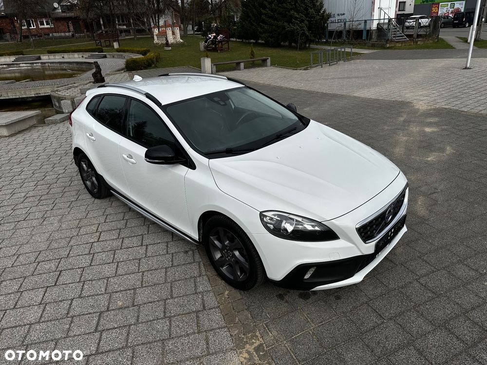 Volvo V40 - 24