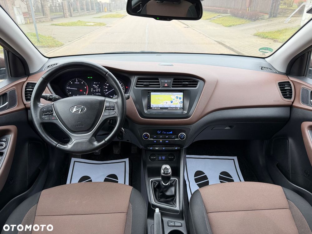 Hyundai i20 1.1 CRDi Intro Edition - 19