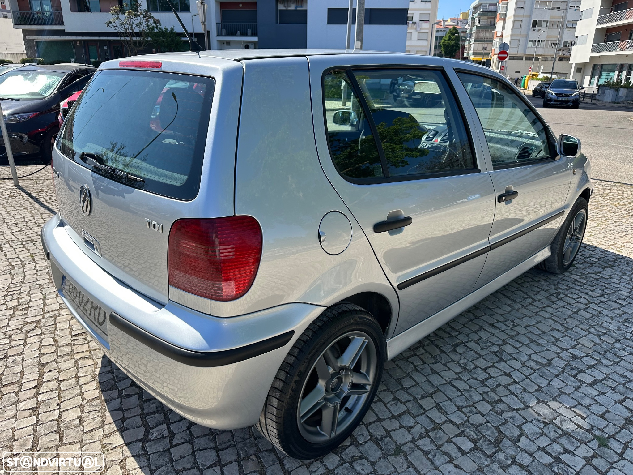 VW Polo 1.4 TDi Confortline ABS - 2
