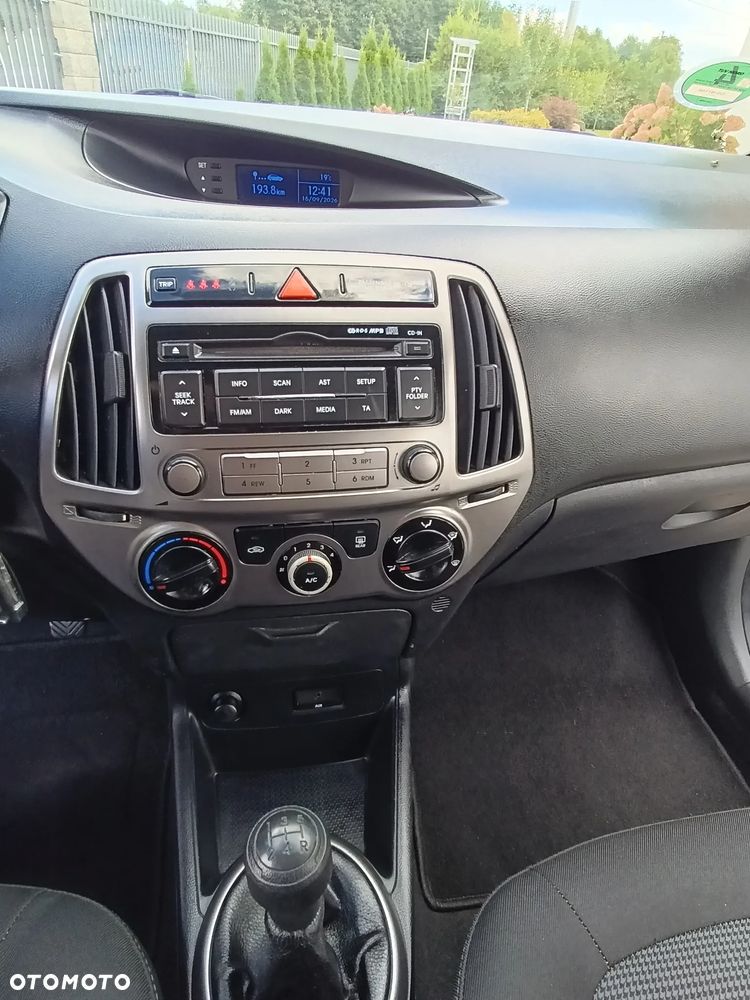 Hyundai i20 1.25 Comfort - 16