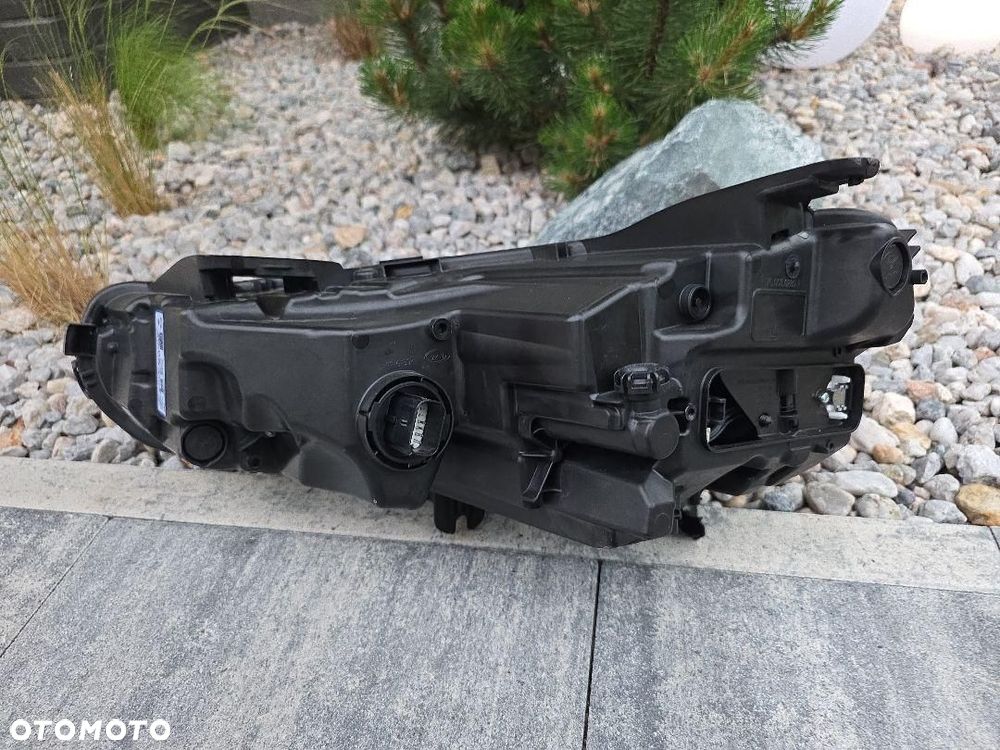 OPEL INSIGNIA 2 II B LIFT Lampa prawa Full Led Matrix Intelli Lux 39218153 - 9