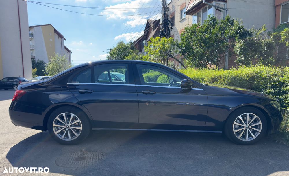 Mercedes-Benz E - 9