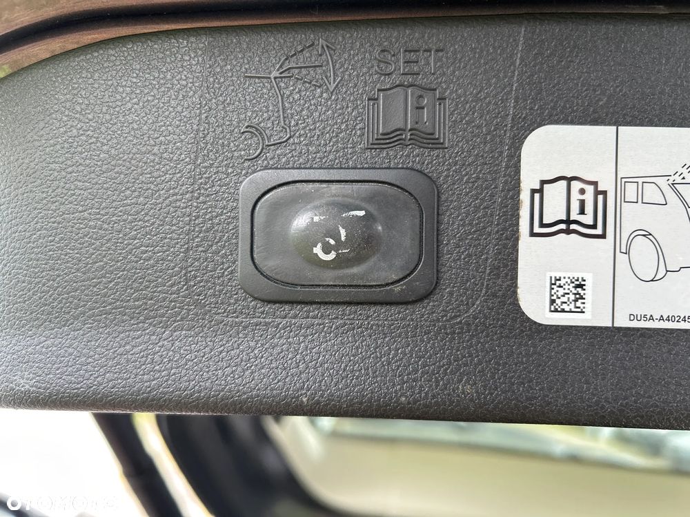 Ford Kuga 2.0 TDCi 4x4 Titanium - 35