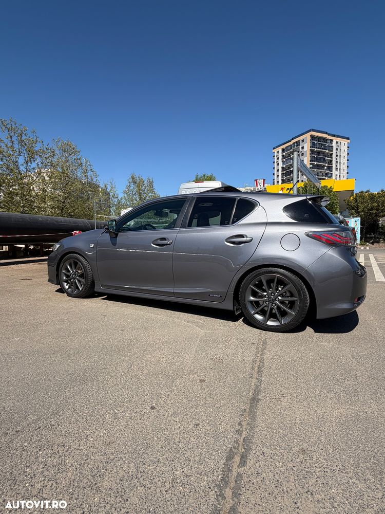 Lexus CT 200h Aut. F Sport - 11