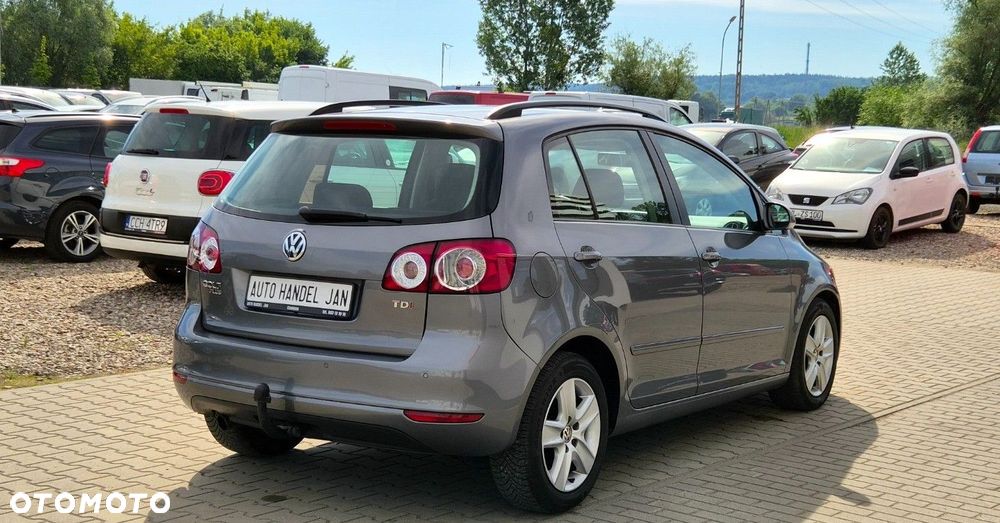 Volkswagen Golf Plus - 13