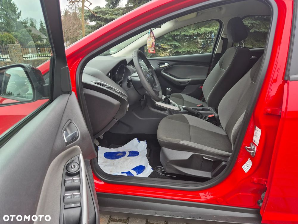 Ford Focus 1.6 TI-VCT Champions Edition - 9