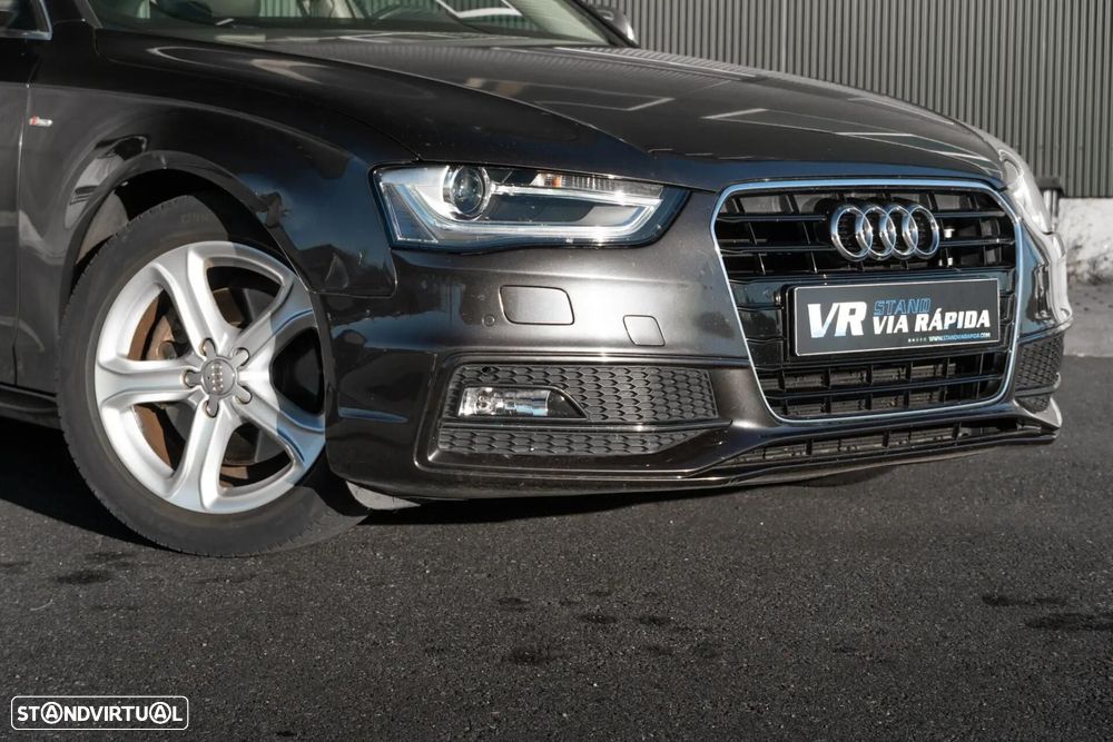 Audi A4 2.0 TDI Business Line S-line - 24