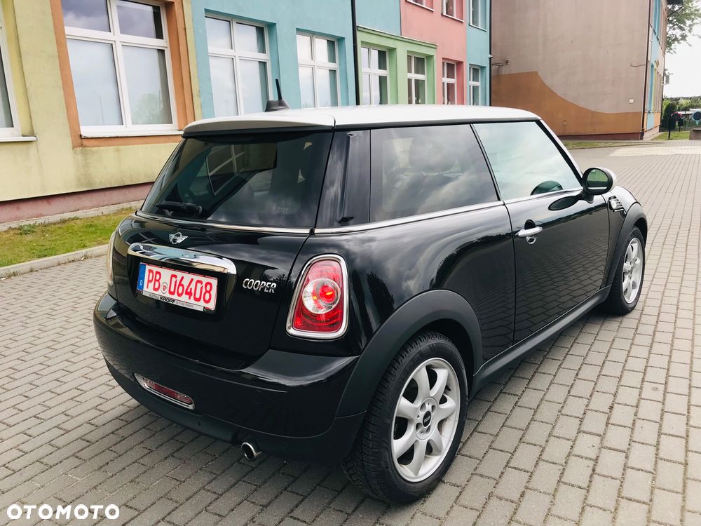 MINI Cooper Standard - 3