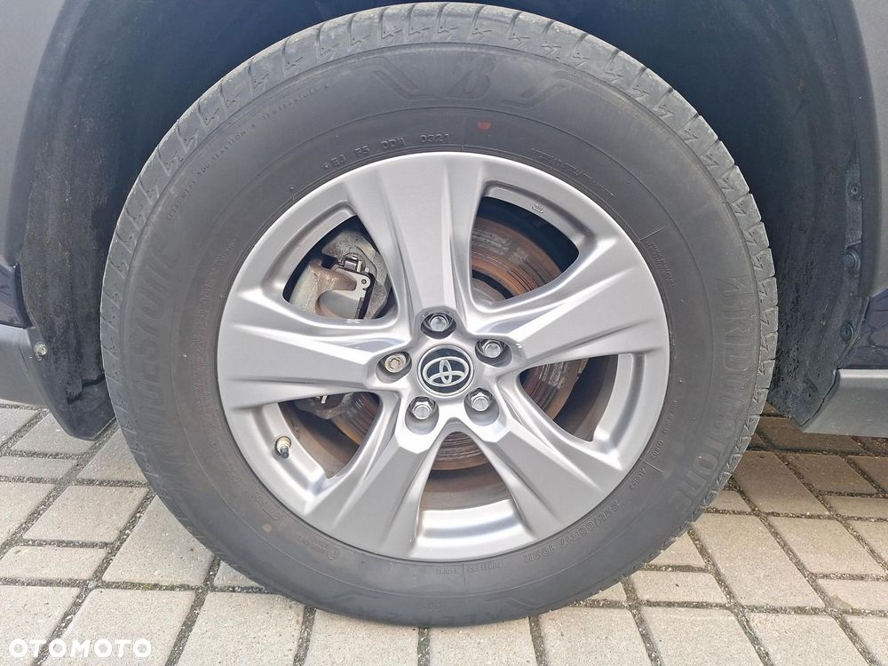 Toyota RAV4 - 22