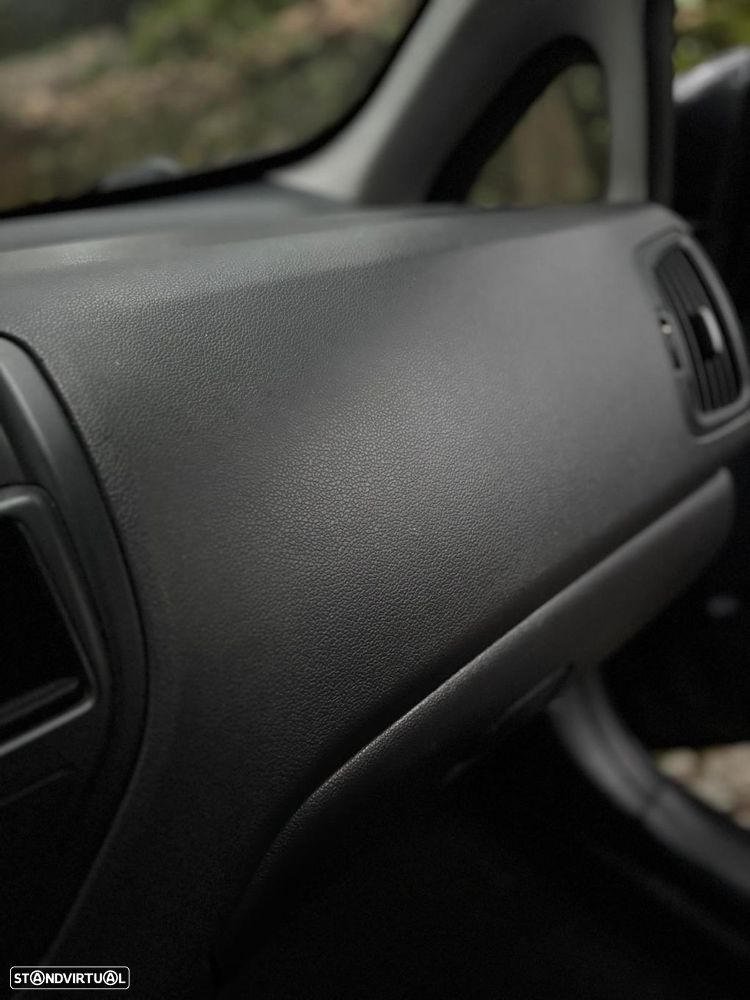 Kia Rio 1.1 CRDi LX ISG - 21