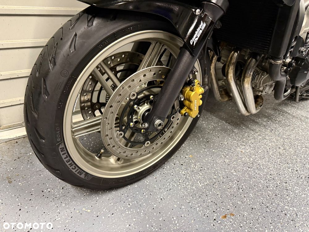 Honda CBF - 16