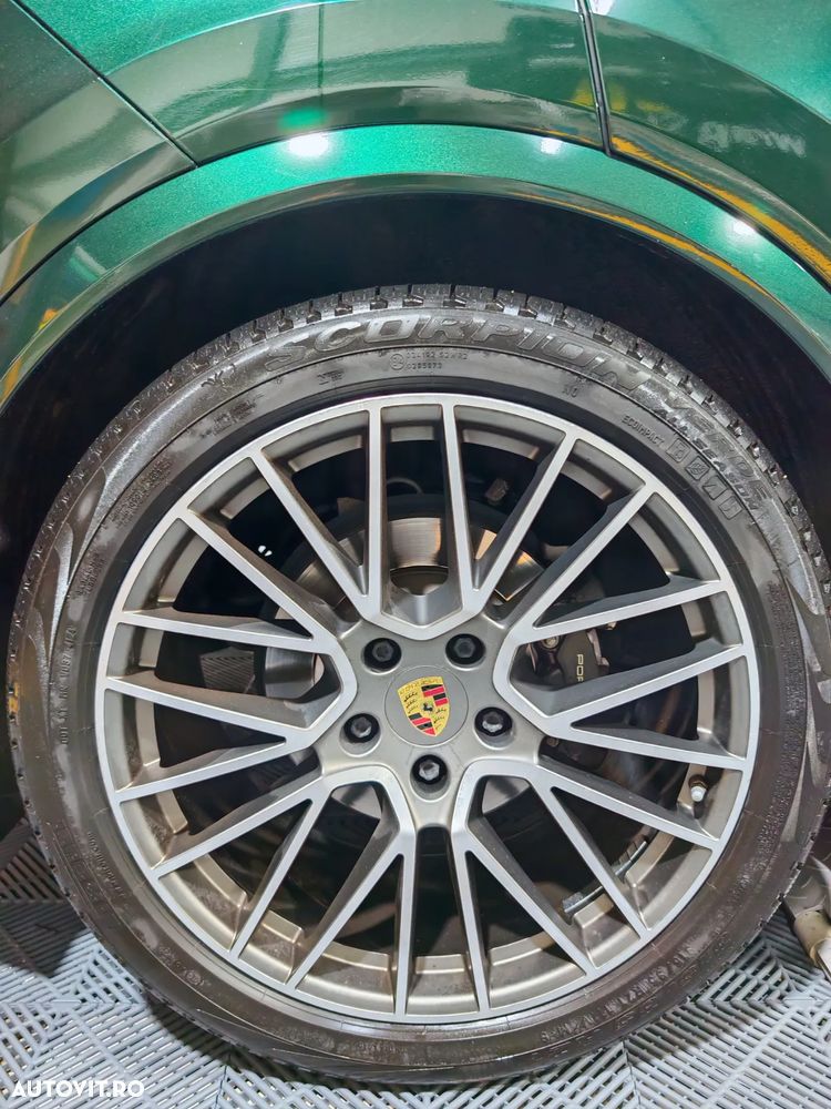 Porsche Cayenne Coupe Tiptronic S Platinum Edition - 8