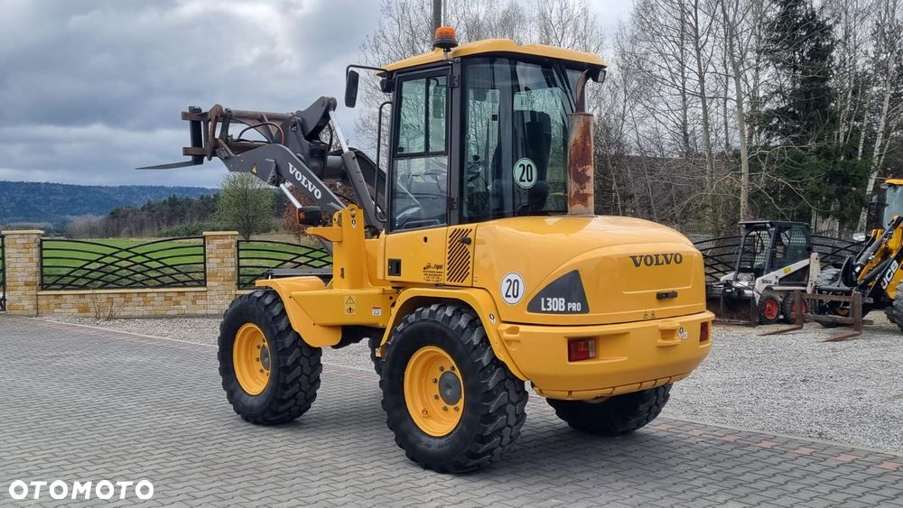 Volvo L30B/ Maszyna sprowadzona/ 6480H/ - 4