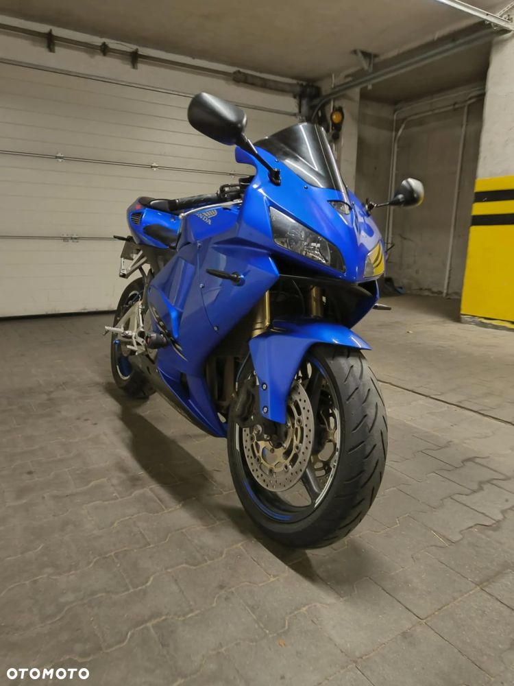Honda CBR - 2
