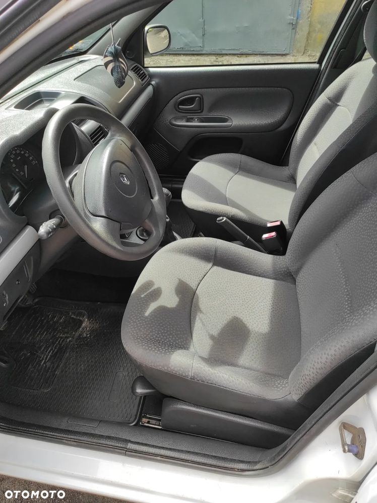 Renault Clio 1.2 Access - 12